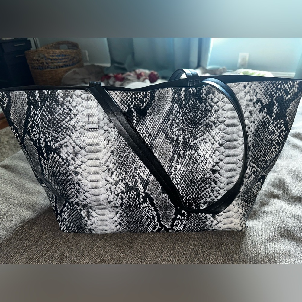 Snakeskin purse